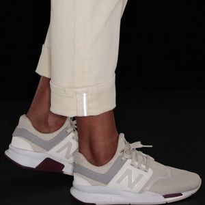 flex straight leg ankle jean in bone